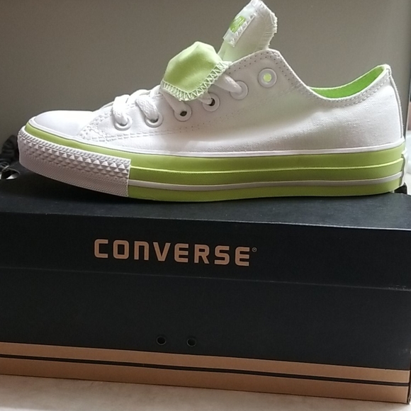 Converse Shoes - Picture 2 of 7